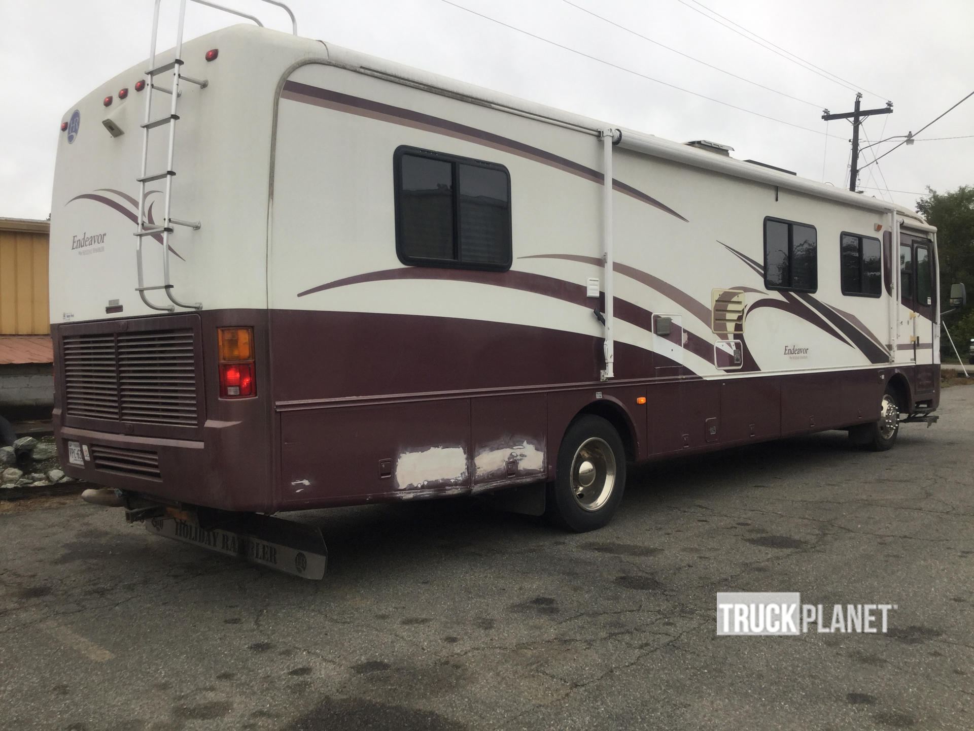 2000 Holiday Rambler Endeavor Motor Home in South Boston, Virginia