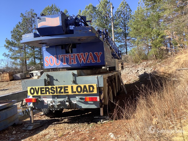 TADANO　CARGO  CRANE  MOMOCO Amazon.co.jp: TADANO CARGO CRANE MOMOCO Heavy Equipment