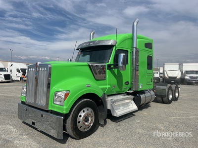 2022 Kenworth W990 6x4 Cabina con cuccetta per trattore stradale