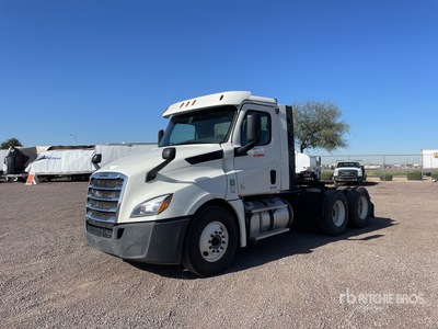 2018 Freightliner Cascadia 126 6x4 Ciągnik siodłowy T/A z kabiną dzienną