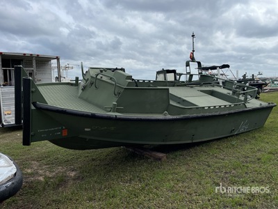 2008 MKII-S 26 ft Bridge Erection Boat Varios, embarcacion comercial marina