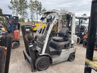 2014 UniCarriers MCP1F2A20LV 3700 lb Caretilla de Ruedas de Macizas