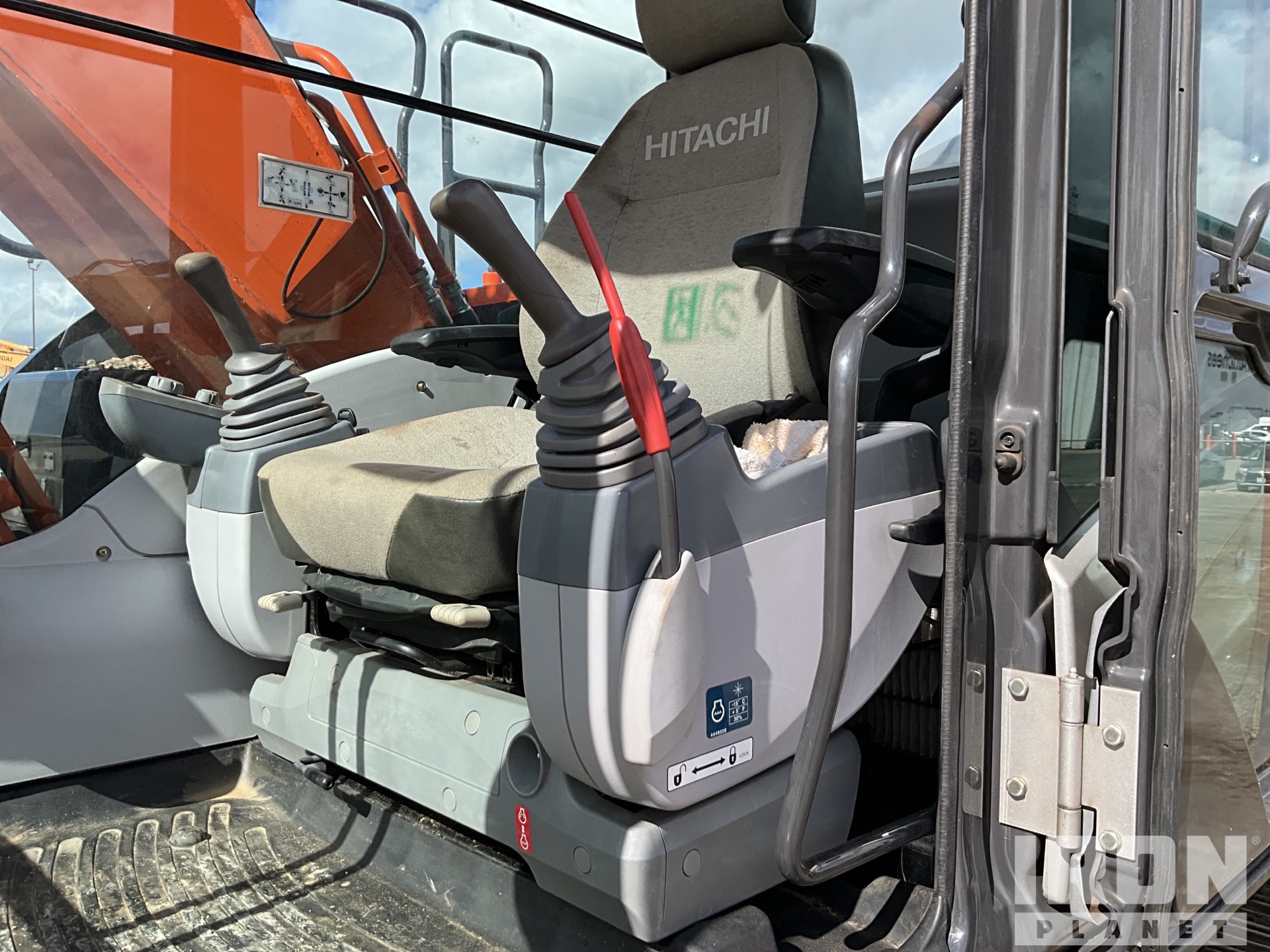 2020 Hitachi ZX200-6 Tracked Excavator in Perris, California
