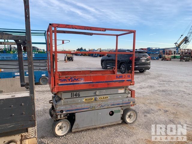Skyjack SJIII3215 Electric Scissor Lift in Morris, Illinois, United