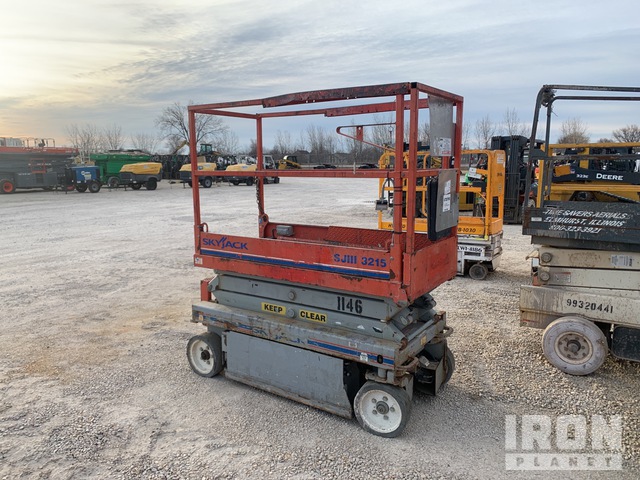 Skyjack SJIII3215 Electric Scissor Lift in Morris, Illinois, United