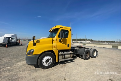 2016 Freightliner Cascadia 125 6x4 Tracteur Routier