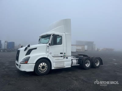 2017 Volvo VNL300 6x4 Tracteur Routier