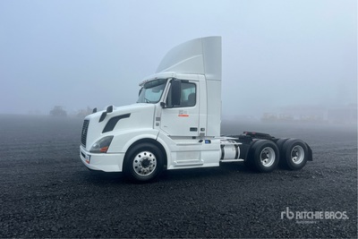 2017 Volvo VNL300 6x4 Tracteur Routier