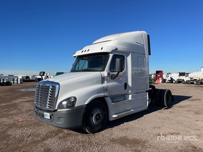 2019 Freightliner Cascadia 125 4x2 Ciągnik siodłowy S/A z kabiną sypialną