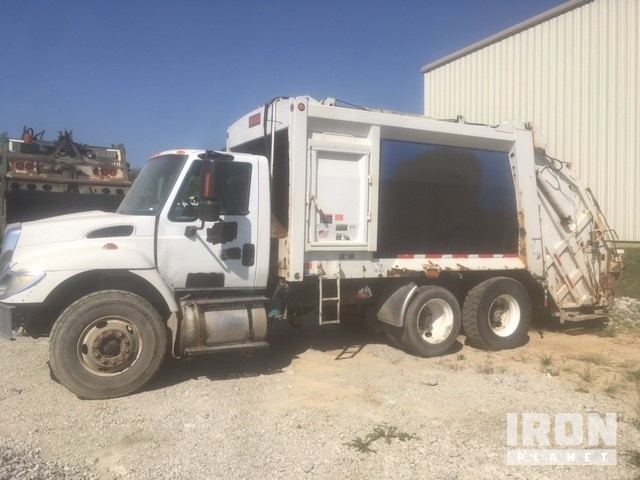 2006 International 7400 Waste Collection Truck In Decatur