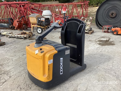 EKKO EG30 Electric Tractor de remolque