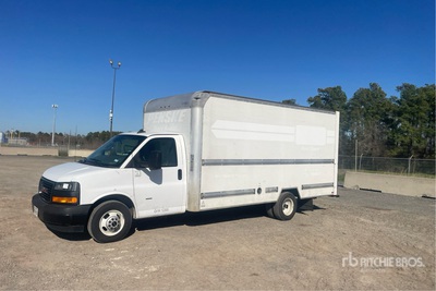 2019 GMC Savana G3500 4x2 Van Truck