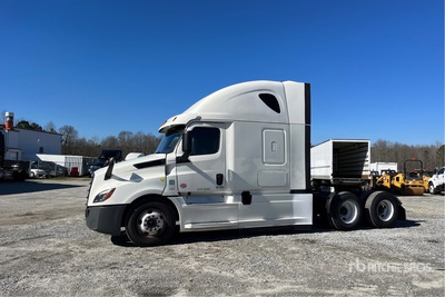 2018 Freightliner Cascadia 126 6x4 Tracteur Routier Couchette