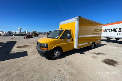 2021 GMC Savana G3500 4x2 Van Truck