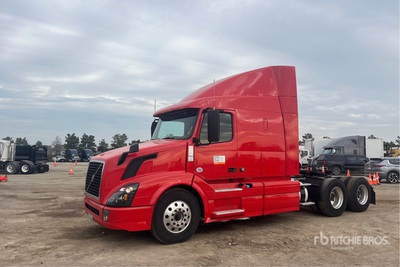 2018 Volvo VNL 630 6x4 Tracteur Routier Couchette