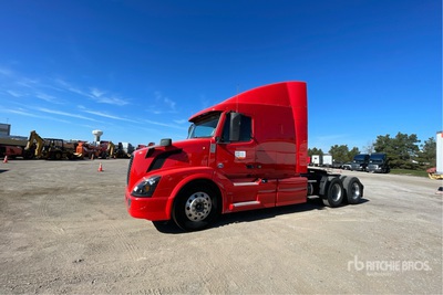 2018 Volvo VNL630 6x4 Tracteur Routier Couchette
