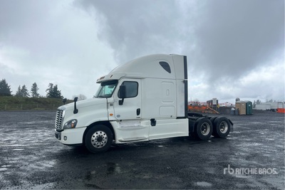 2017 Freightliner Cascadia 125 6x4 Tracteur Routier Couchette
