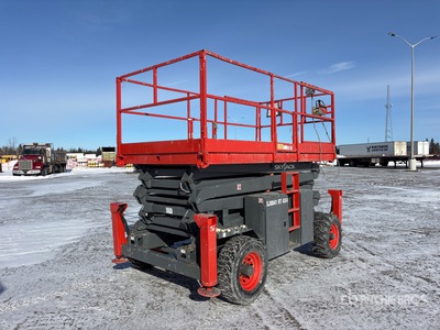 2015 Skyjack SJ8841 4x4 Dual Fuel Scissor Lift