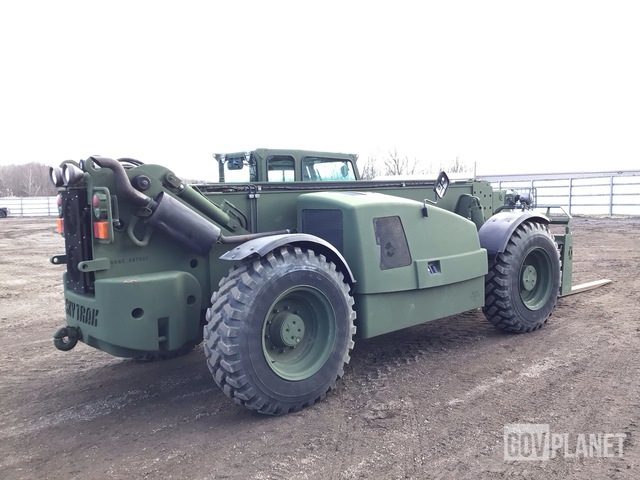 Surplus Oshkosh MMV 3 Telehandler in Capac, Michigan, United States ...