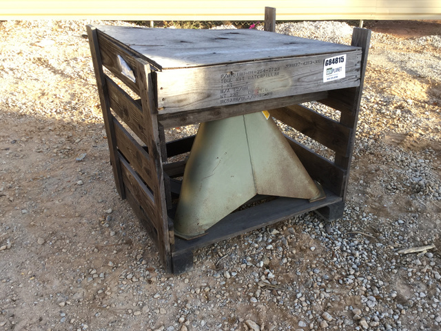 Lot of (3) Cat Jack Stands