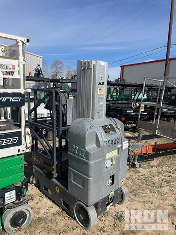 2015 JLG 20MVL Electric Vertical Mast Lift (Inoperable) in ODESSA ...