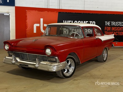 1957 Ford Custom Classic Car