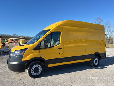 2019 Ford Transit 250 4x2 Fourgon cargo