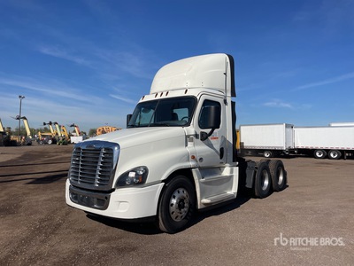 2017 Freightliner Cascadia 125 6x4 Ciągnik siodłowy T/A z kabiną dzienną
