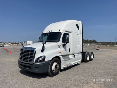 2018 Freightliner Cascadia 125 6x4 T/A Sleeper Truck Tractor