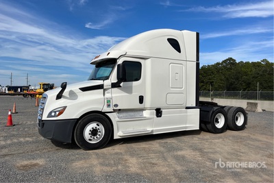 2018 Freightliner Cascadia 126 6x4 T/A Sleeper Truck Tractor