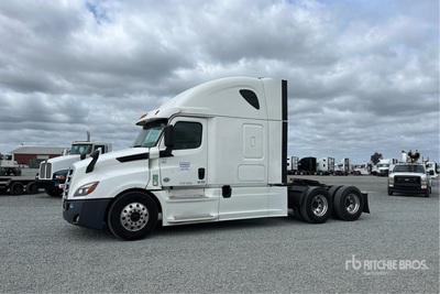 2020 Freightliner Cascadia 126 6x4 Ciągnik siodłowy T/A z kabiną sypialną