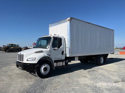 2016 Freightliner M2106 4x2 Furgonetka