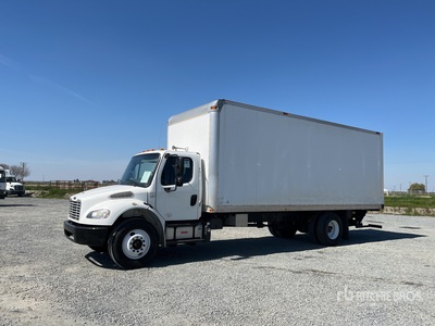 2016 Freightliner M2106 4x2 Furgonetka