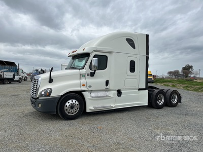 2016 Freightliner Cascadia 125 6x4 Ciągnik siodłowy T/A z kabiną sypialną