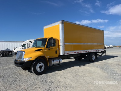 2018 International 4300 4x2 Furgonetka