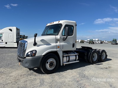 2016 Freightliner Cascadia 125 6x4 Ciągnik siodłowy T/A z kabiną dzienną