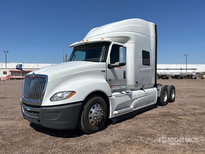 2019 International LT625 6x2 Ciągnik siodłowy T/A z kabiną sypialną