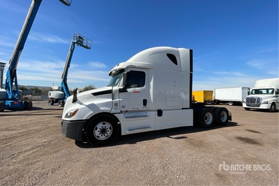 2018 Freightliner Cascadia 126 6x4 Ciągnik siodłowy T/A z kabiną sypialną