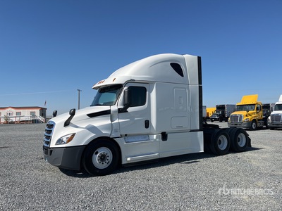 2018 Freightliner Cascadia 126 6x4 Ciągnik siodłowy T/A z kabiną sypialną