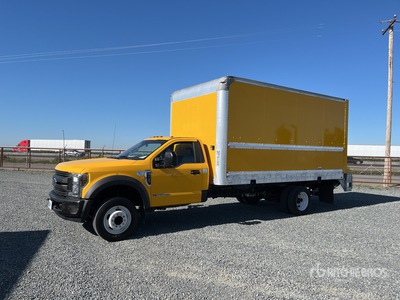 2018 Ford F-450 4x2 Furgonetka