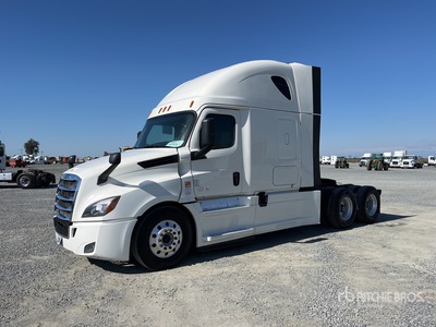 2018 Freightliner Cascadia 126 6x4 Ciągnik siodłowy T/A z kabiną sypialną