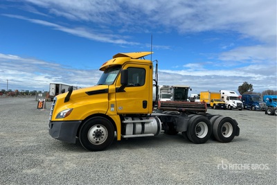 2019 Freightliner Cascadia 126 6x4 Ciągnik siodłowy T/A z kabiną dzienną