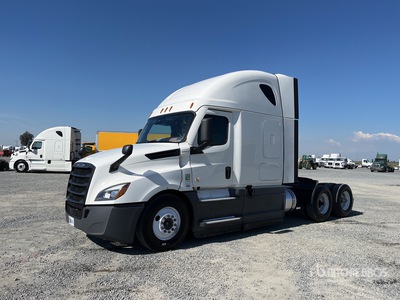 2021 Freightliner Cascadia 126 6x4 Ciągnik siodłowy T/A z kabiną sypialną
