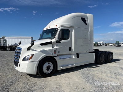 2019 Freightliner Cascadia 126 6x4 Ciągnik siodłowy T/A z kabiną sypialną