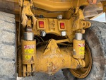 Chassis with Suspension Cylinders