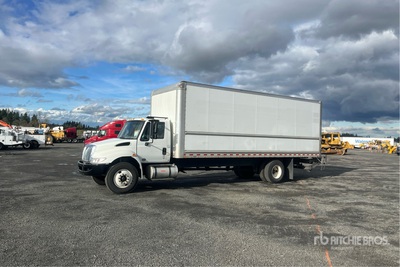 2018 International 4300 SBA 4x2 Van Truck