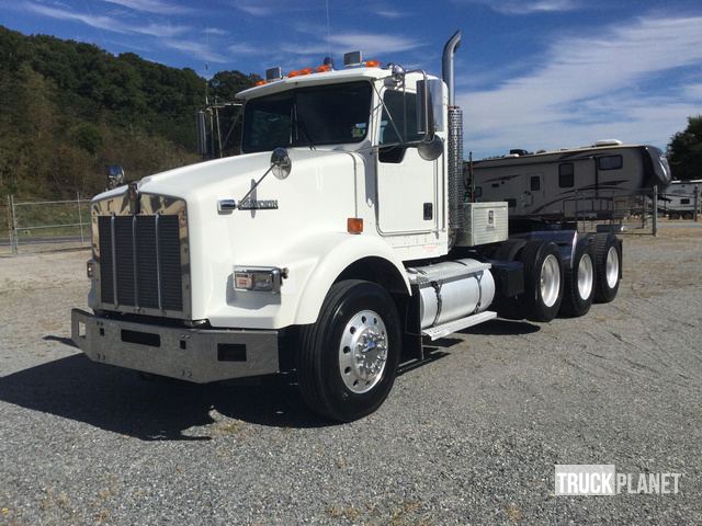 1999 Kenworth T800 Tri A Day Cab Truck Tractor In Roanoke