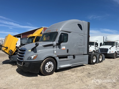2019 Freightliner Cascadia 126 6x4 T/A Sleeper Truck Tractor