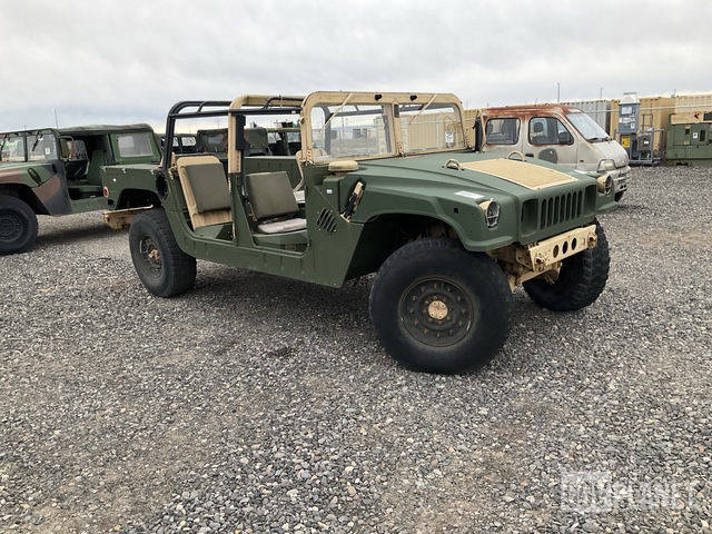 Surplus AM General M1097 HMMWV 4 Door w/Truck Body in Hermiston 