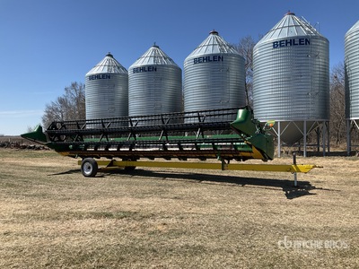 2007 John Deere 630F 30 ft Flex Tête de moissonneuse/batteuse